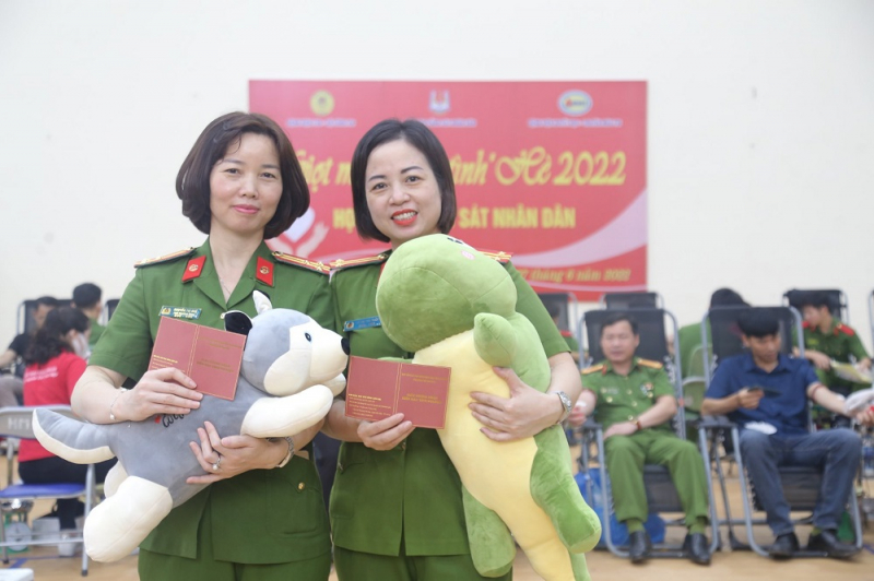 Cho đi là còn mãi..._CAND_TET2023_T49 -0