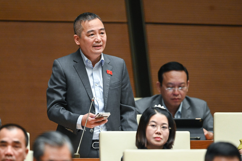 060120230453-444444.jpg -0