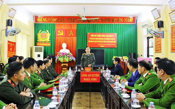 Thứ trưởng Trần Quốc Tỏ thăm và làm việc tại Công an Nam Định -0