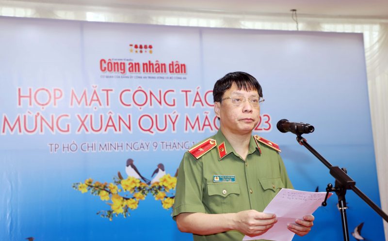 Nồng ấm sắc xuân nghĩa tình -0