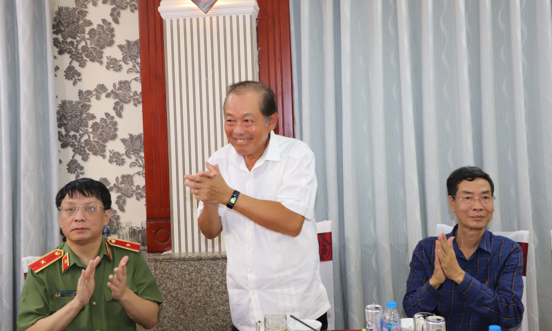 Nồng ấm sắc xuân nghĩa tình -0