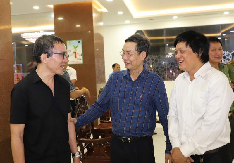 Nồng ấm sắc xuân nghĩa tình -8