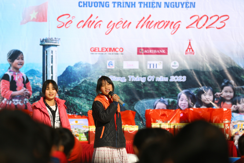 Tuổi trẻ Cục Truyền thông CAND về với miền địa đầu Tổ quốc -0