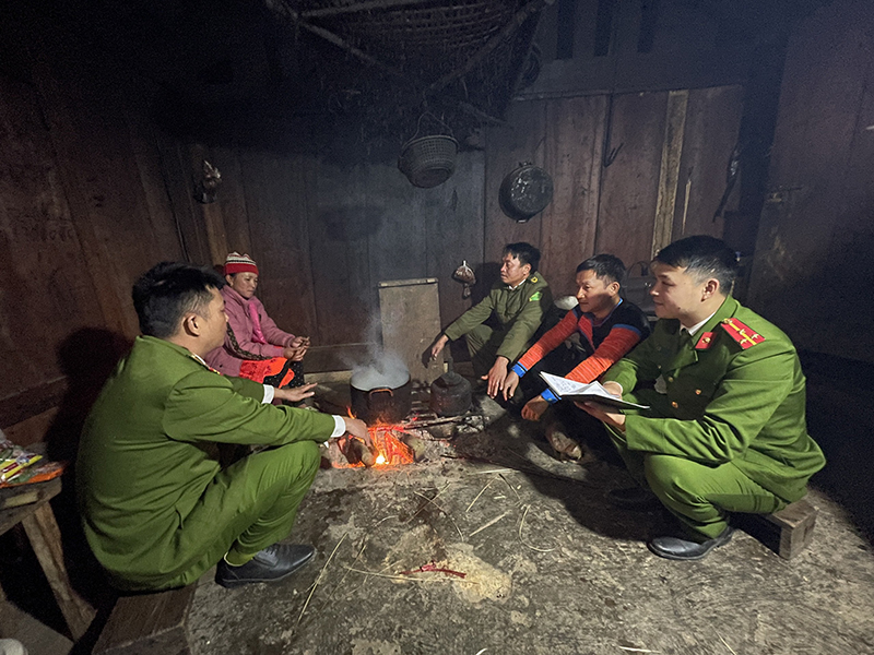 Đổi thay trên quê hương đồng bào dân tộc Mông -0