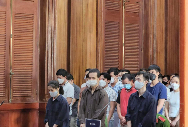 Xét xử đường dây đánh bạc lớn do người nước ngoài cầm đầu -0