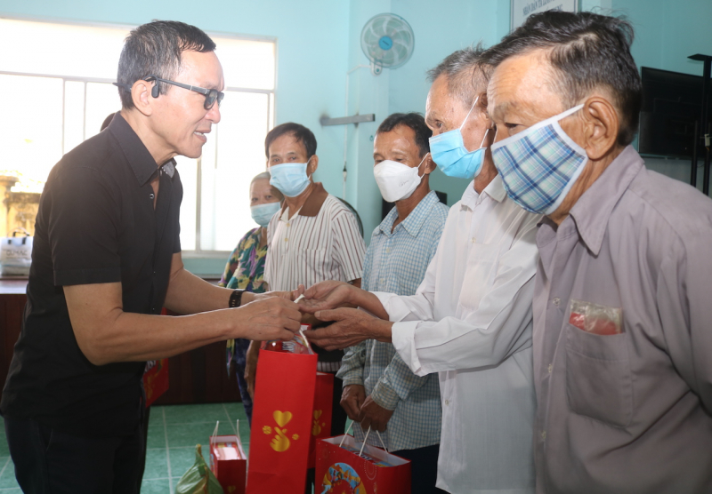 Nghĩa tình Tiền Giang -1