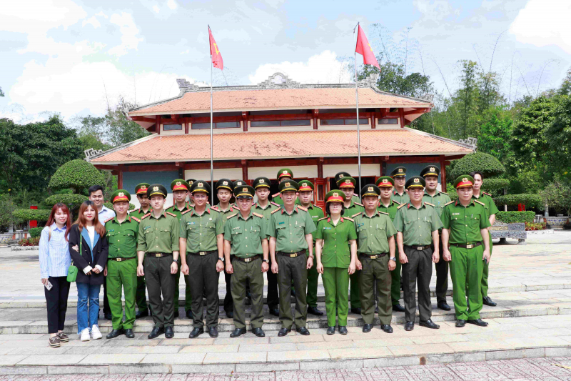 Chiến dịch tình nguyện “Xuân biên giới”   -0
