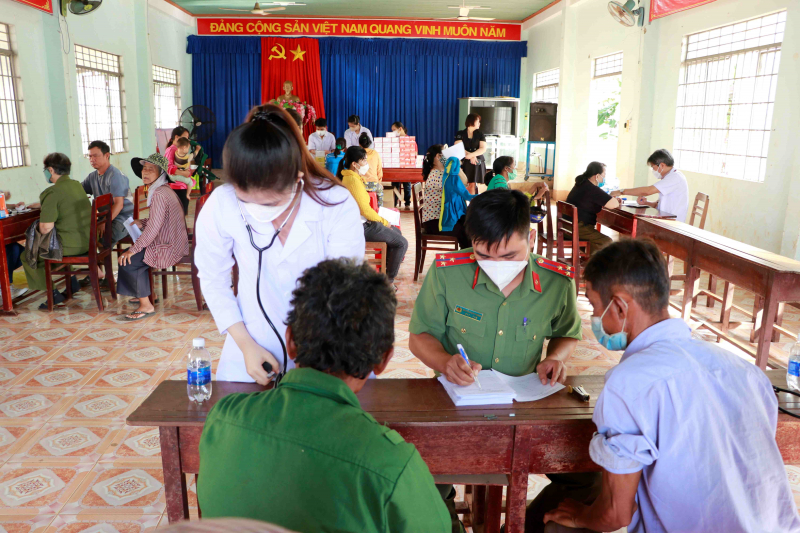 Chiến dịch tình nguyện “Xuân biên giới”   -0