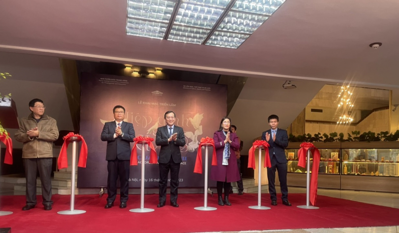 Khai mạc trưng bày chuyên đề “Hiệp định Paris – Cánh cửa hòa bình” -0