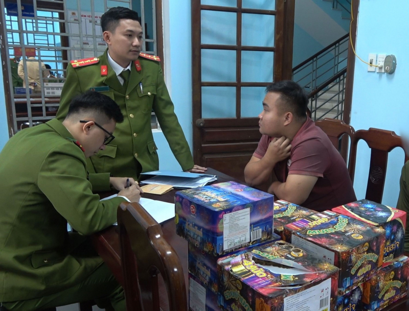 Công an Thừa Thiên-Huế xử lý nghiêm các vi phạm về pháo dịp giáp Tết -0