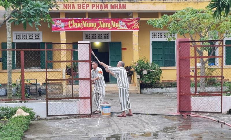 Xuân ấm áp ở Trại giam Nghĩa An -0
