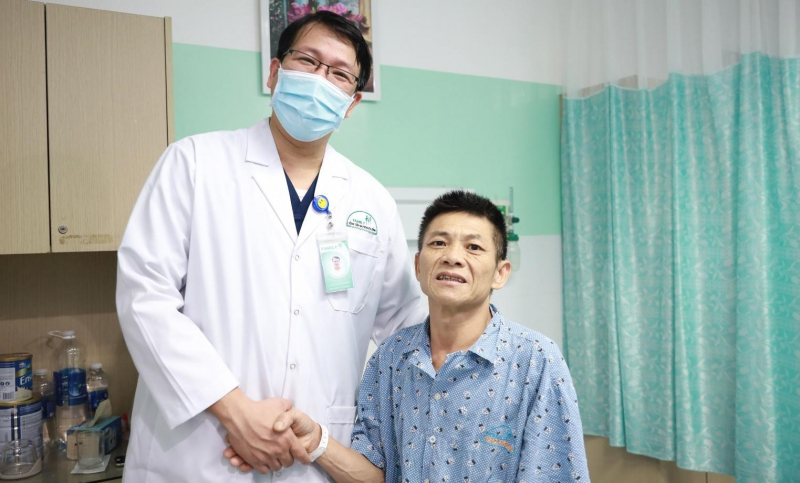 Phẫu thuật khẩn cấp giúp nam công nhân bị tai nạn lao động kịp phục hồi để về quê đón Tết -0