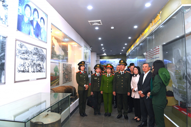 Bảo đảm người dân được đón Tết an lành, bình yên, 