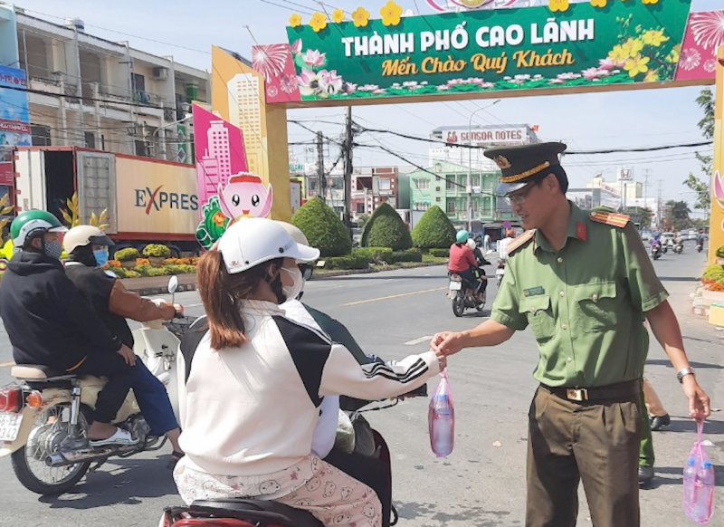 Tiếp tục chương trình “Trạm dừng chân nghĩa tình” -0