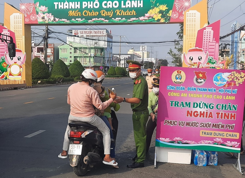 Tiếp tục chương trình “Trạm dừng chân nghĩa tình” -0