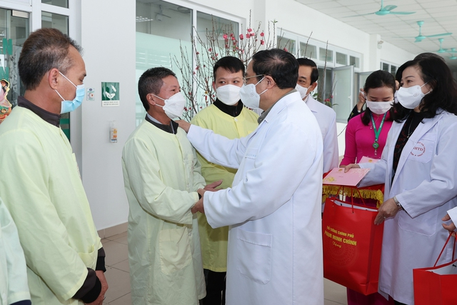 Sẵn sàng đi bất cứ đâu, làm bất cứ việc gì vì tính mạng, sức khỏe nhân dân -0