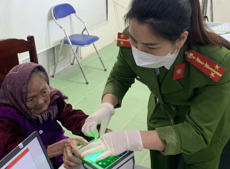 Cấp CCCD cho người ở xa về quê nghỉ Tết -0