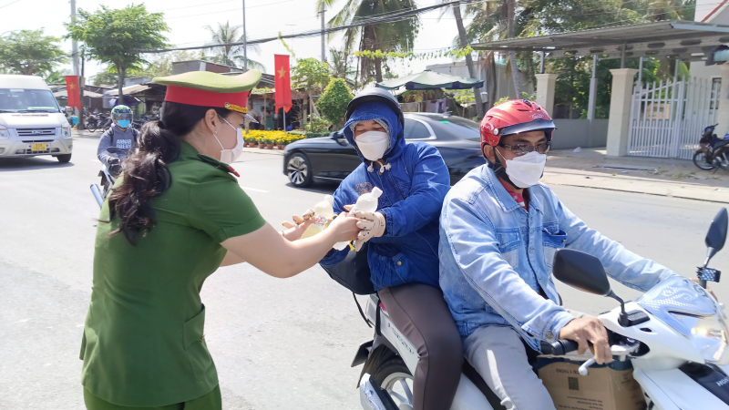Đảm bảo bình yên cho nhân dân vui Xuân đón Tết -0