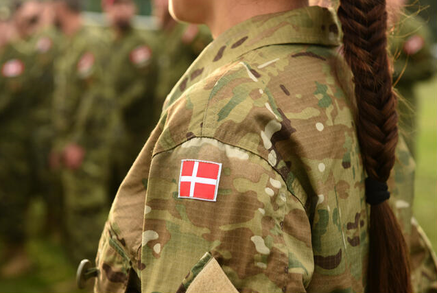Bị NATO chỉ trích, Đan Mạch nêu khả năng áp nghĩa vụ quân sự bắt buộc với phụ nữ -0