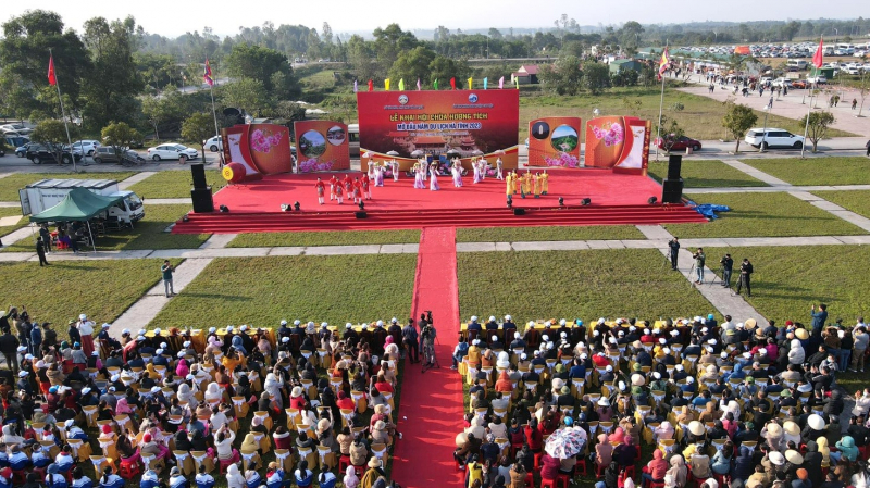 Khai hội chùa Hương Tích - mở đầu năm du lịch Hà Tĩnh 2023 -0