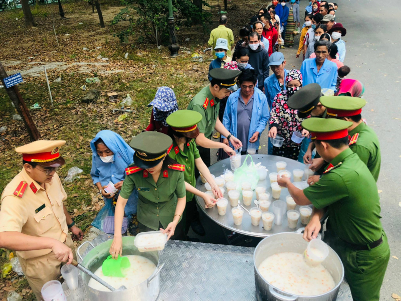 Nghĩa cử cao đẹp từ “Bếp ăn tình thương” của tuổi trẻ Công an TP Phan Rang - Tháp Chàm -0