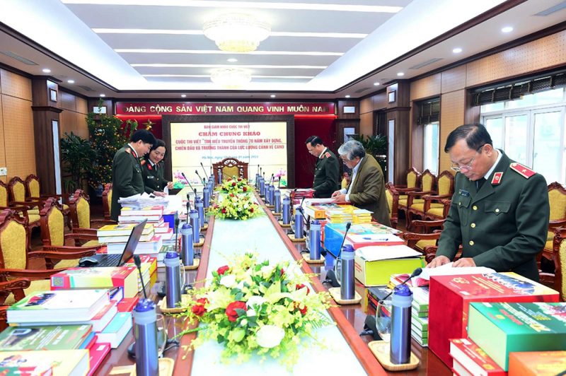 Lan tỏa hình ảnh đẹp về người chiến sĩ Cảnh vệ -0