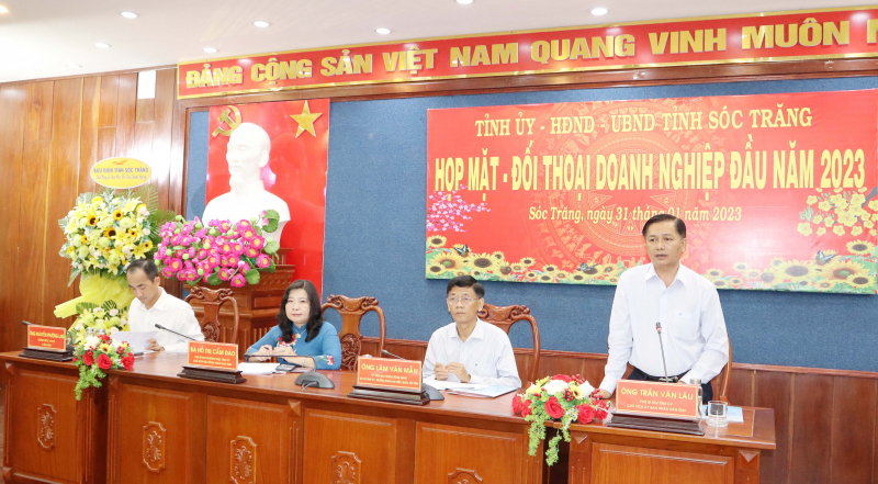 Lãnh đạo tỉnh Sóc Trăng đối thoại với doanh nghiệp -0