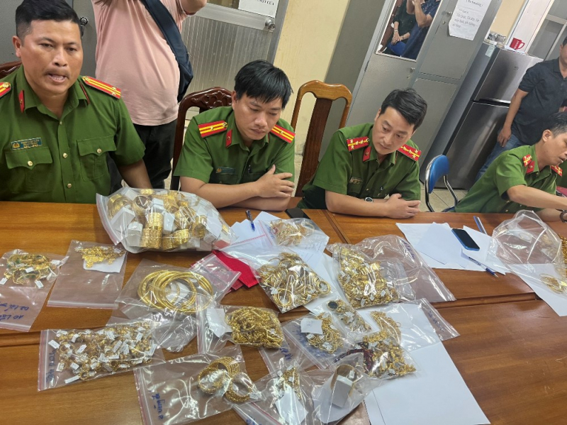 Đã bắt được đối tượng trộm hơn 100 lượng vàng trước ngày Vía Thần Tài -0