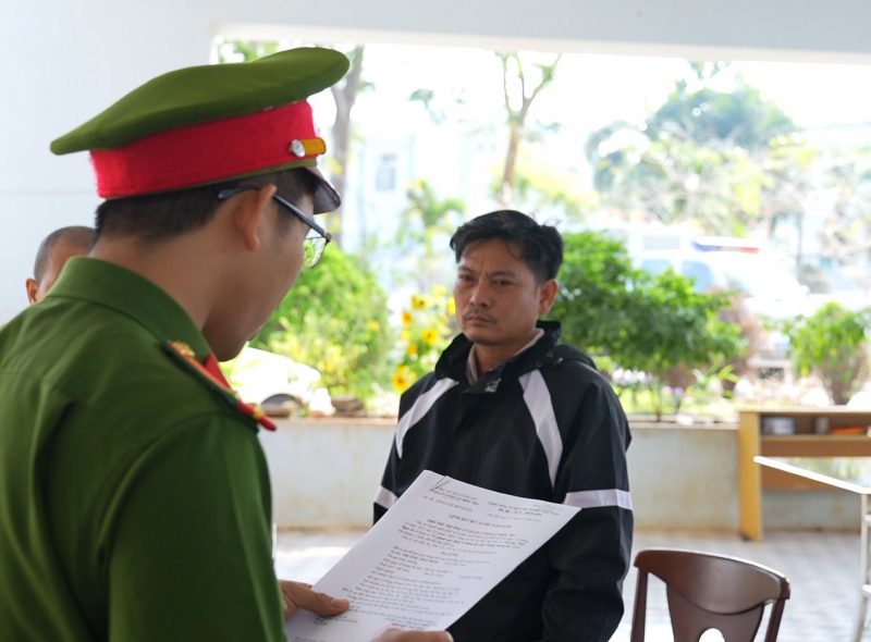 Khởi tố, bắt tạm giam tài xế mô tô gây TNGT khiến 1 người chết 1 người bị thương -0