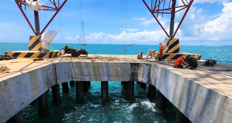 Nhìn lại công trình đường dây 220kV vượt biển dài nhất Đông Nam Á -0