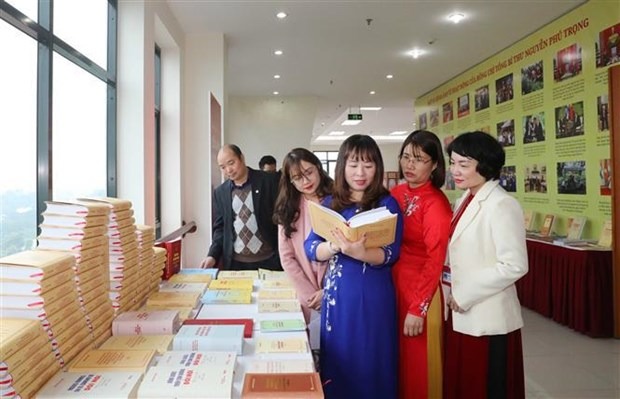 Party chief’s book on fight against corruption and negative phenomena released -0