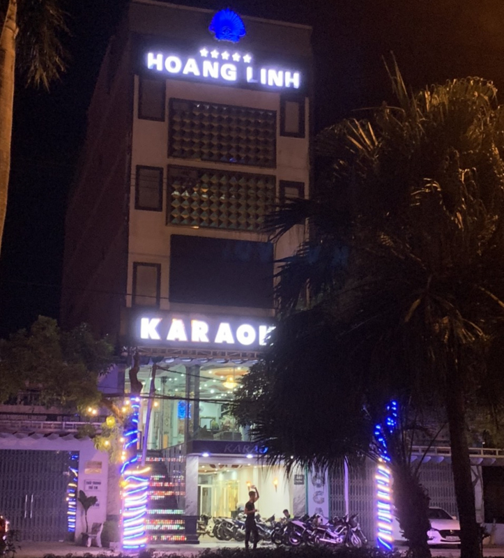 Bị tước giấy chứng nhận đủ điều kiện về ANTT, quán karaoke còn hoạt động quá giờ quy định -0