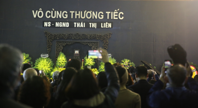 NSND Đặng Thái Sơn xúc động tiễn biệt thân mẫu – NS.NGND Thái Thị Liên bằng tiếng dương cầm -0