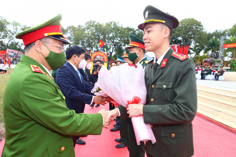 Thứ trưởng Nguyễn Văn Long dự lễ giao, nhận quân tại tỉnh Bắc Giang -0