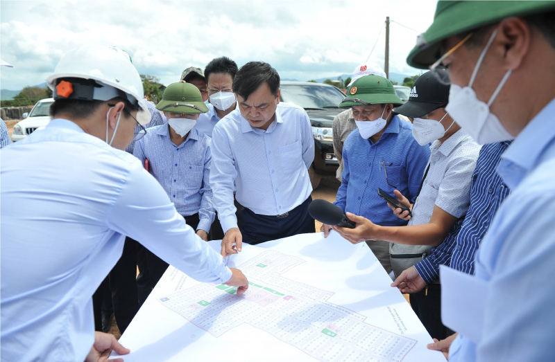 Chốt thời điểm chặn dòng hồ thuỷ lợi nghìn tỷ -0