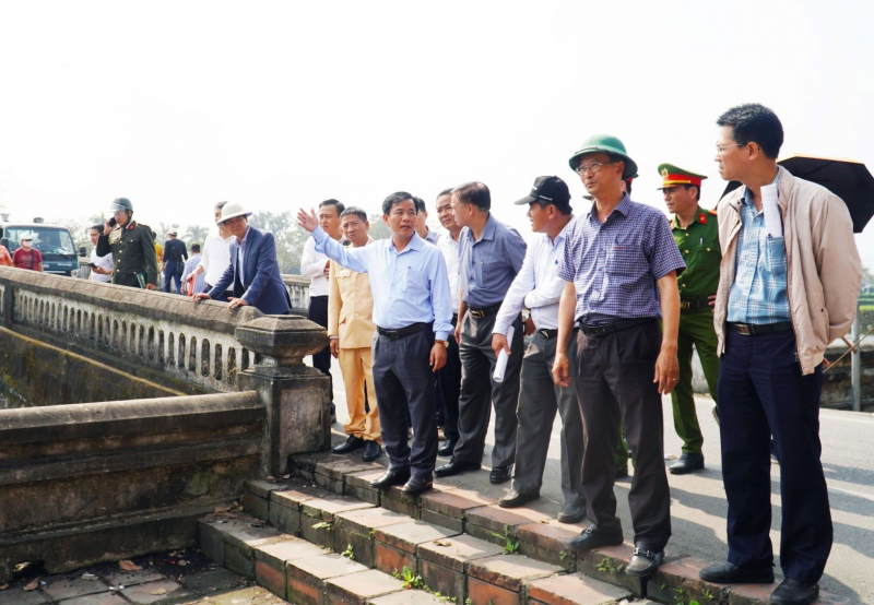Thừa Thiên-Huế tìm giải pháp giảm áp lực giao thông khu vực nội thành -0