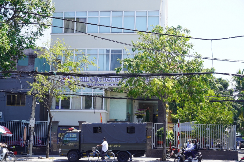 Khám xét trụ sở Chi cục Đăng kiểm số 6 và số 9  -0