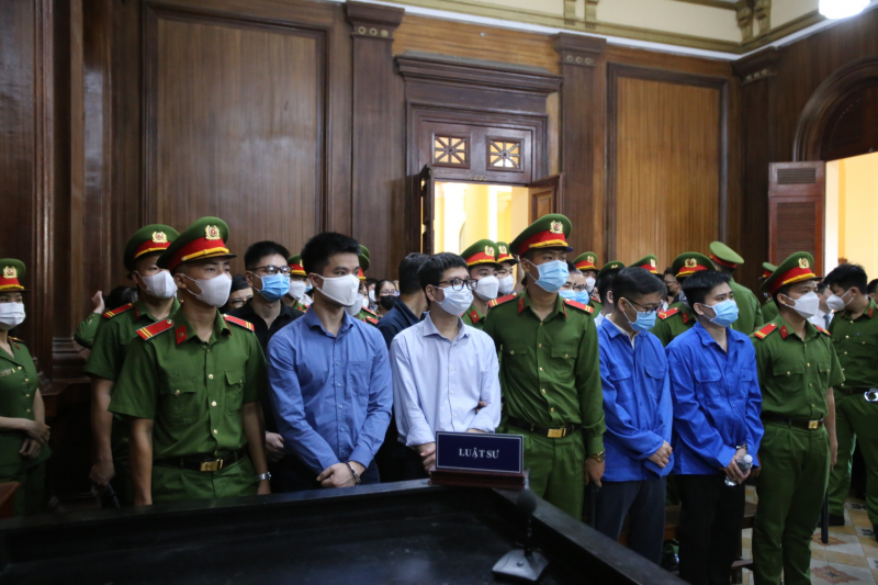 Các bị cáo làm theo chỉ đạo của cấp trên -0