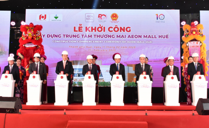 Phó Thủ tướng Trần Lưu Quang dự lễ khởi công Trung tâm thương mại tại Thừa Thiên-Huế -0