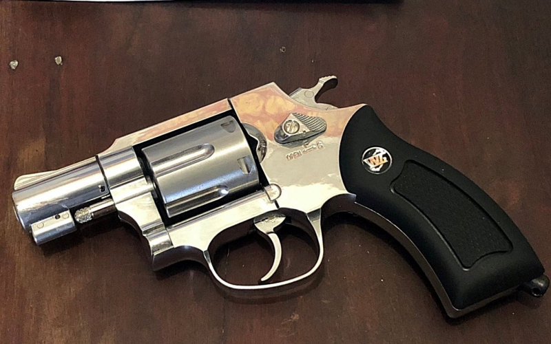 Truy tố đối tượng giải quyết mâu thuẫn đất đai bằng súng quân dụng -0