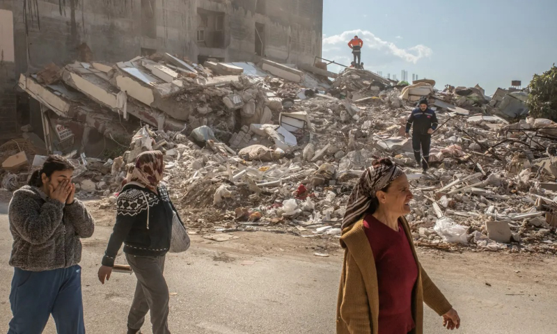 Người Tây Bắc Syria chết mòn chờ cứu hộ sau động đất -0