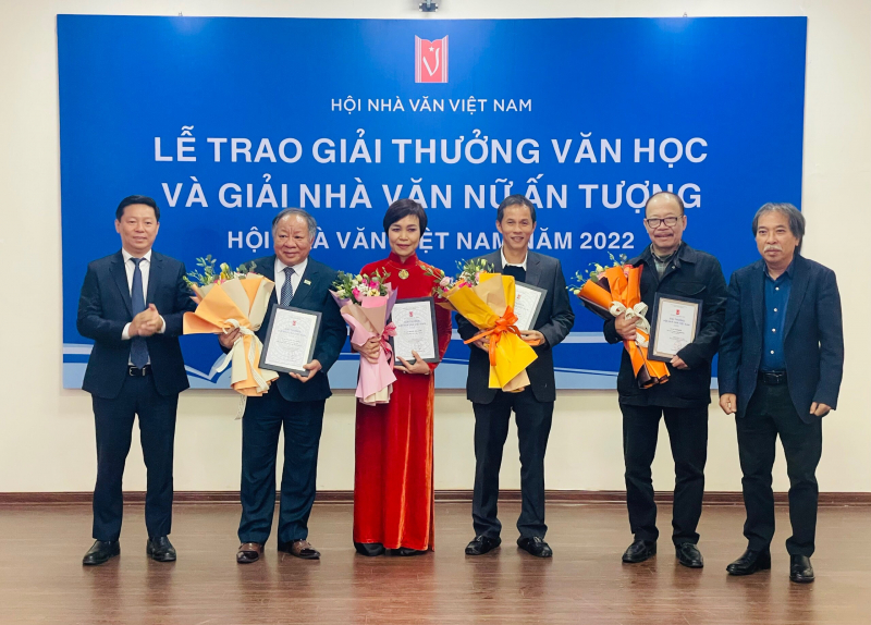 Hội Nhà văn Việt Nam để trống hạng mục giải thưởng lý luận phê bình năm 2022 -0