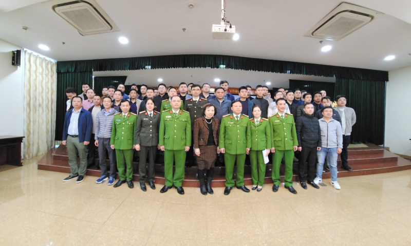 z4112474065339_22df8a211b3bd6b67aeae18054ffdf79.jpg -0