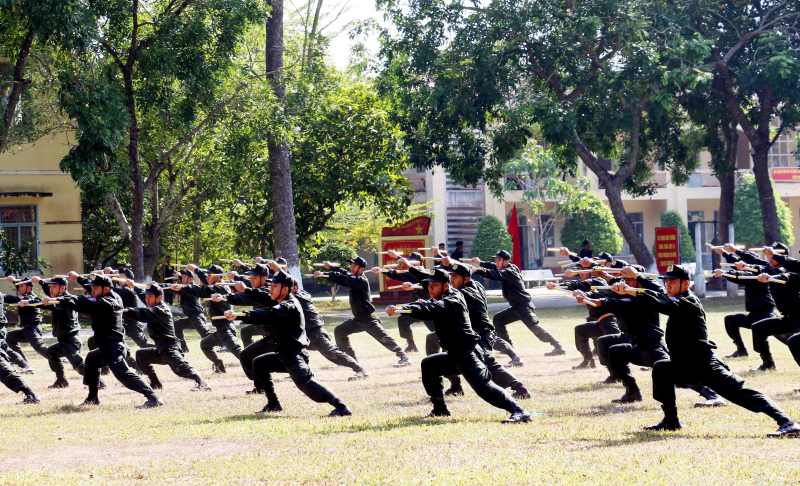 Khai giảng khóa huấn luyện công dân thực hiện nghĩa vụ tham gia CAND năm 2023 -0