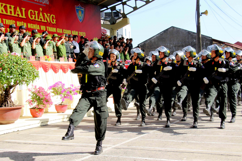Khai giảng khóa huấn luyện công dân thực hiện nghĩa vụ tham gia CAND năm 2023 -0