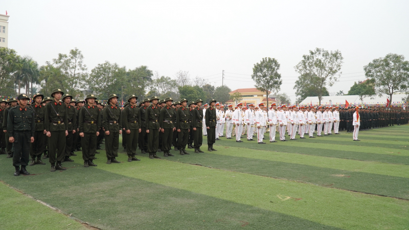 Rộn ràng khai giảng khóa huấn luyện công dân thực hiện nghĩa vụ tham gia CAND -0