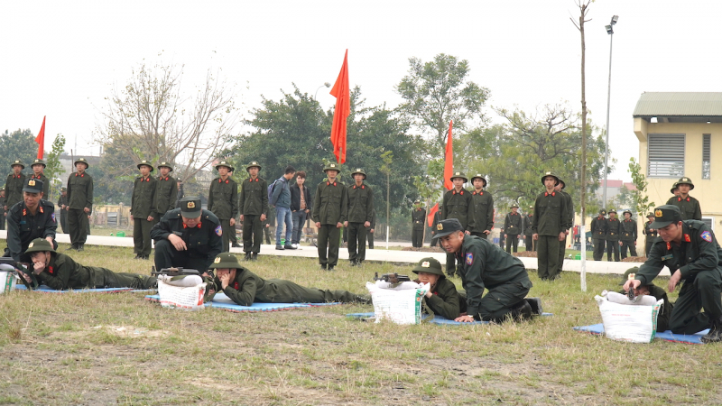 Rộn ràng khai giảng khóa huấn luyện công dân thực hiện nghĩa vụ tham gia CAND -0