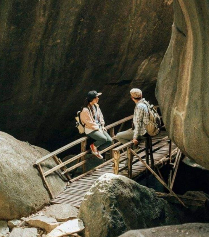 “Kho tàng lịch sử” giữa núi rừng -0