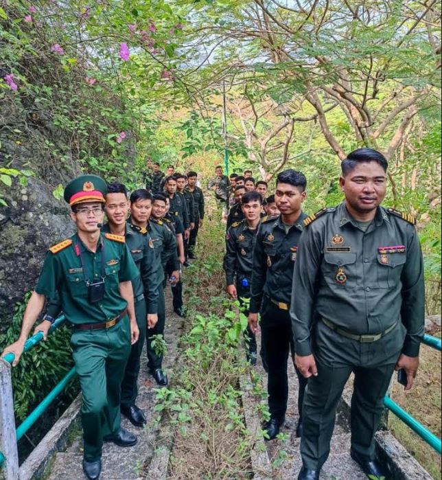 “Kho tàng lịch sử” giữa núi rừng -0