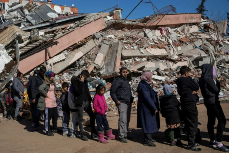 Điều kỳ diệu hiếm hoi xuất hiện giữa tâm động đất Thổ Nhĩ Kỳ -0